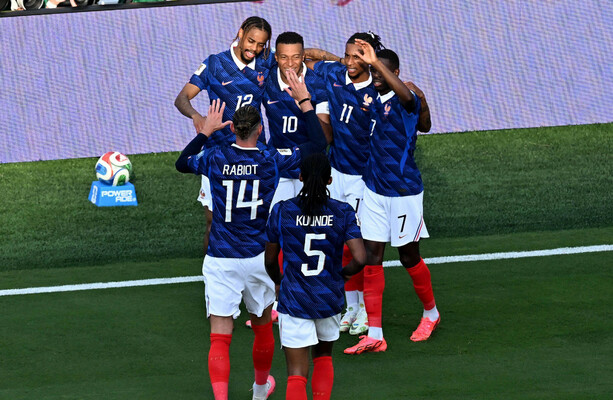 France Faces Paraguay in World Cup Match Tonight