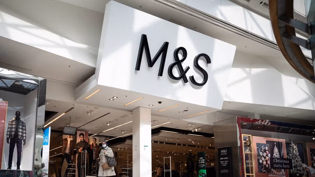 M&S Mid Rise Barrel Jeans Become Bestselling Item