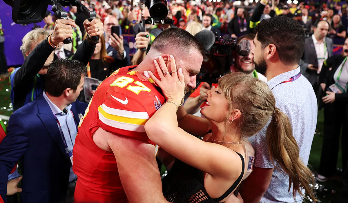 Taylor Swift's Wedding Dress Designed by Irish Designer