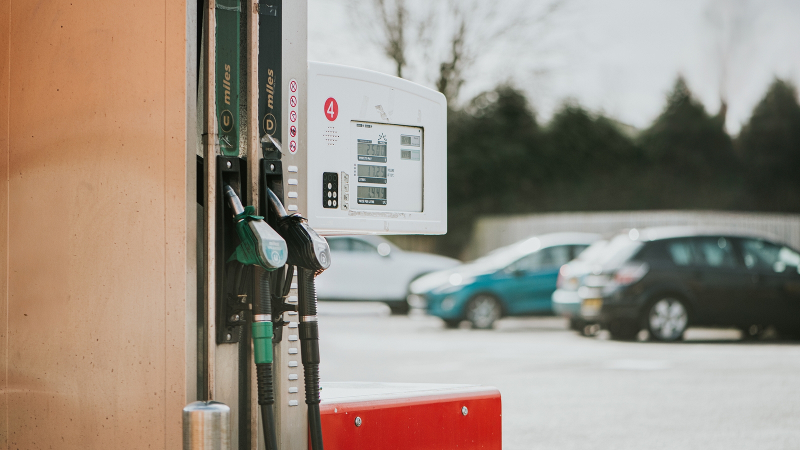 Irish Government Extends Fuel Duty Cuts Until 2026