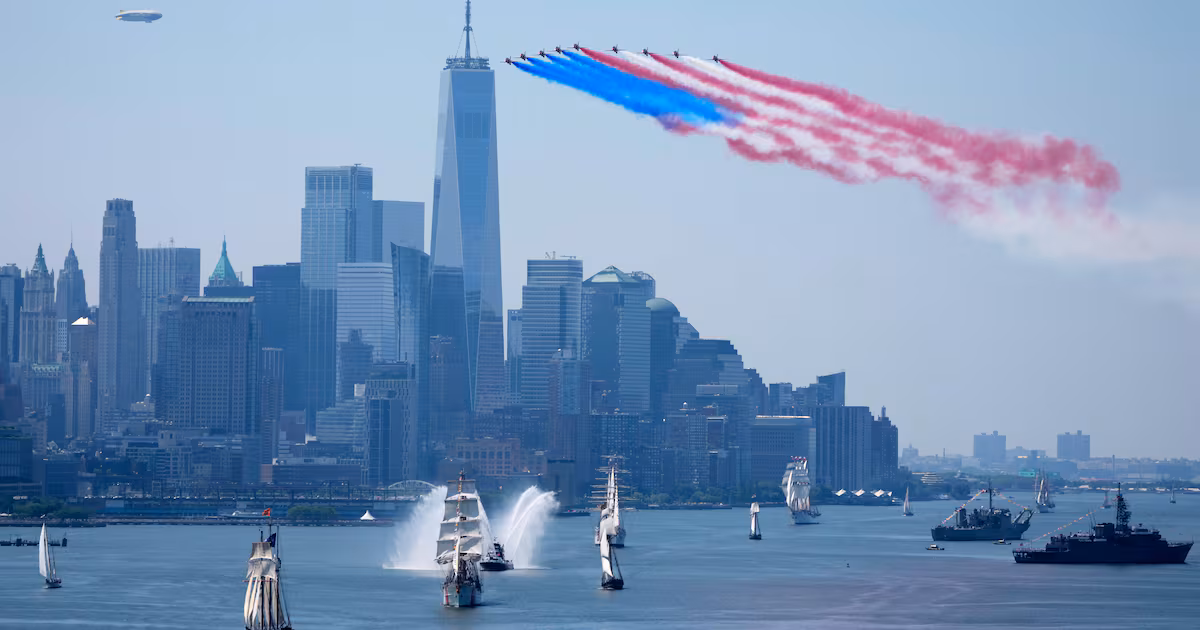 RAF Red Arrows Celebrate America's 250th Birthday