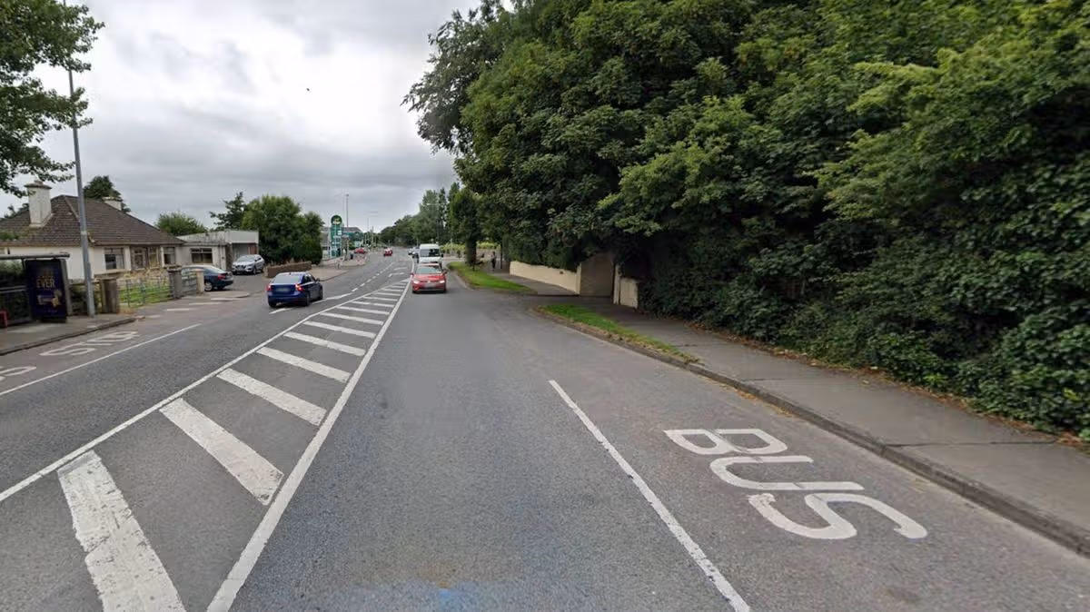 Cork road closed after serious overnight crash