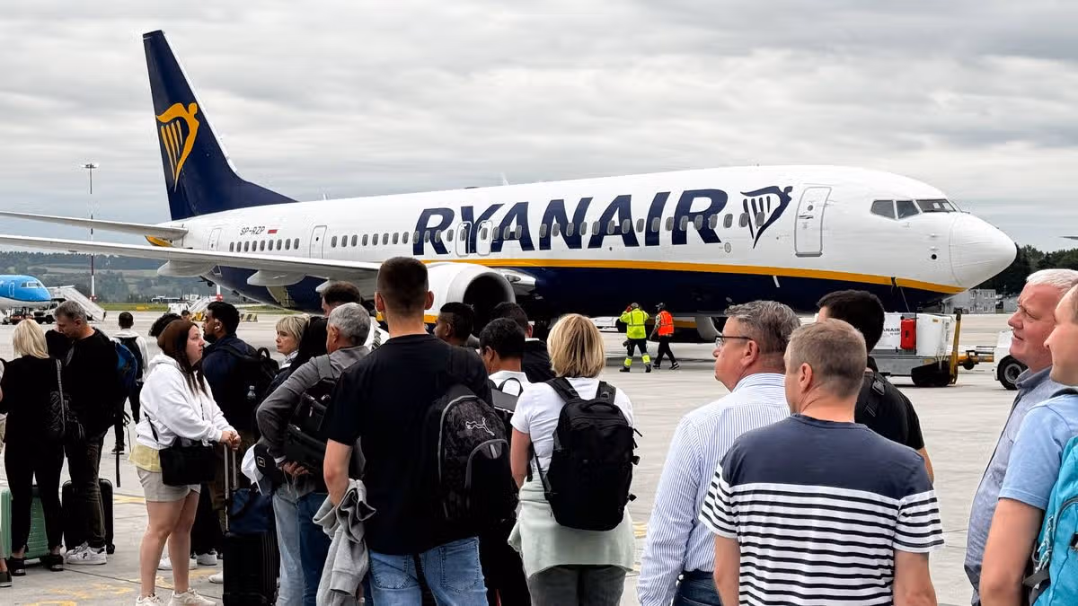 Ryanair Warns of Delays at European Airports