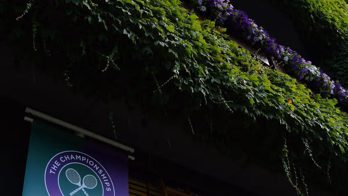 German Teen Disqualified at Wimbledon for Unsporting Behavior
