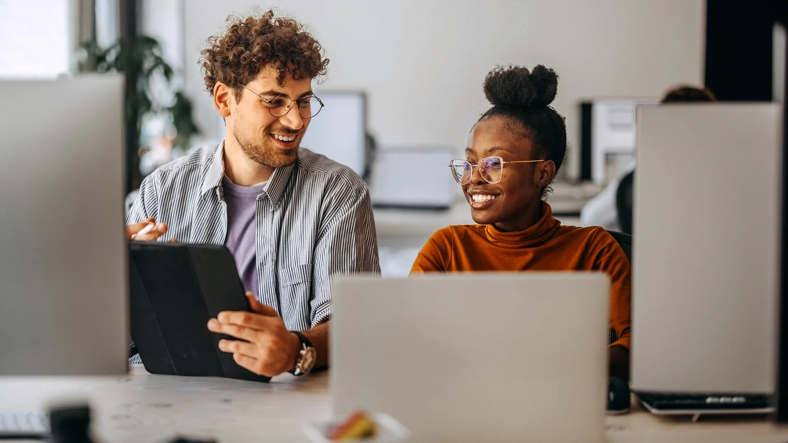 Unions demand end to unpaid internships