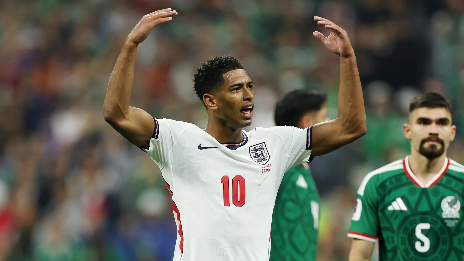England Defeats Mexico to Reach World Cup Quarters