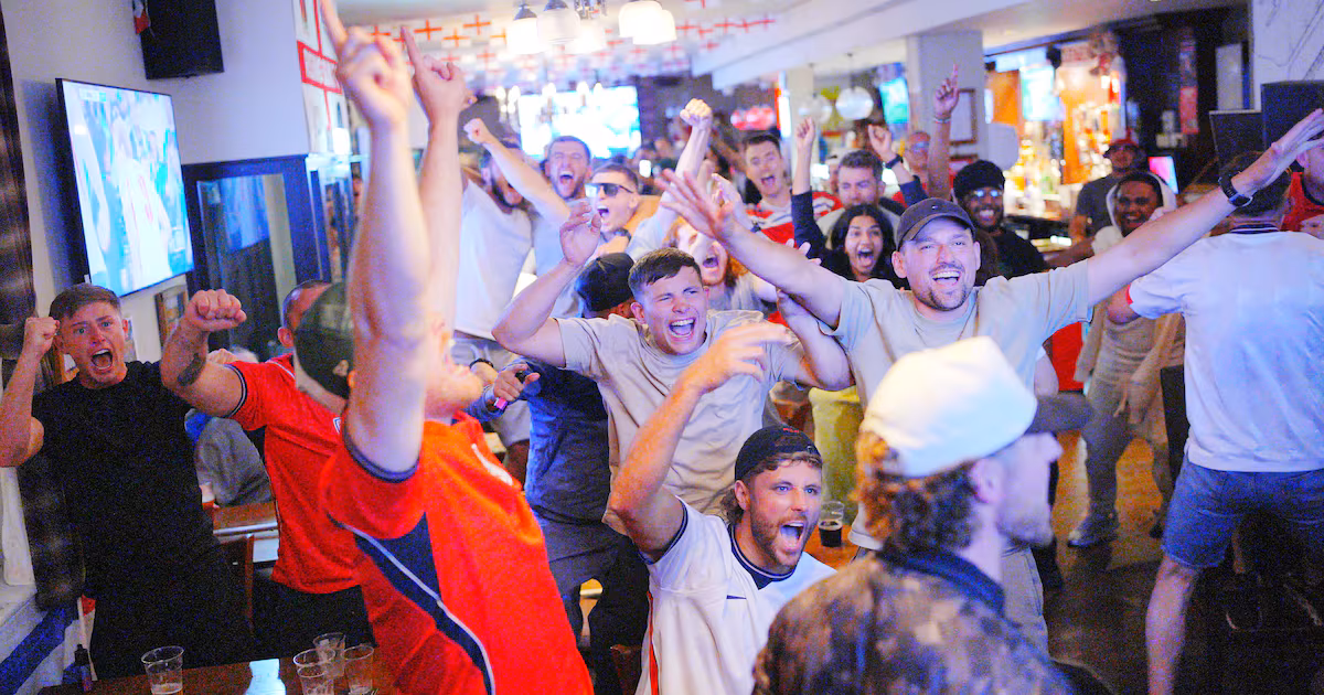William urges England to quarter-finals after win
