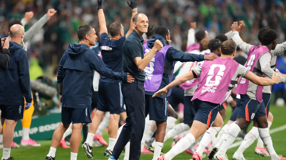 England Beats Mexico 3-2 in World Cup Knockout