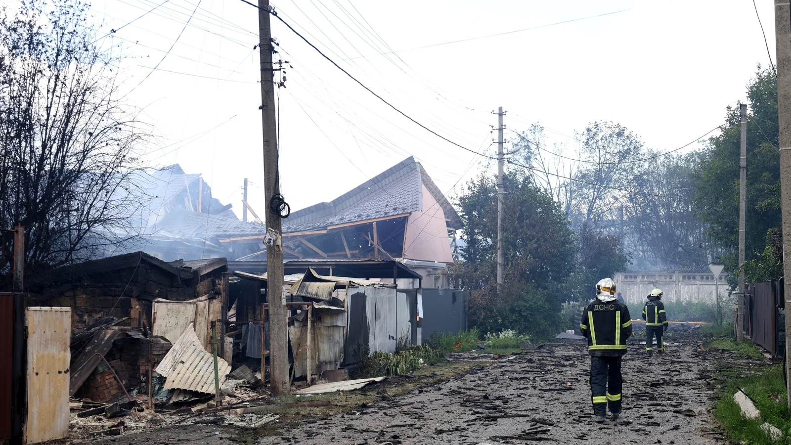 18 dead in Russian strikes on Kyiv