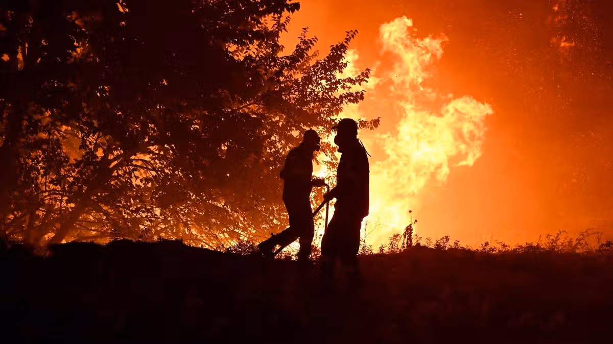Wildfires Ravage Southern Europe, Thousands Evacuated