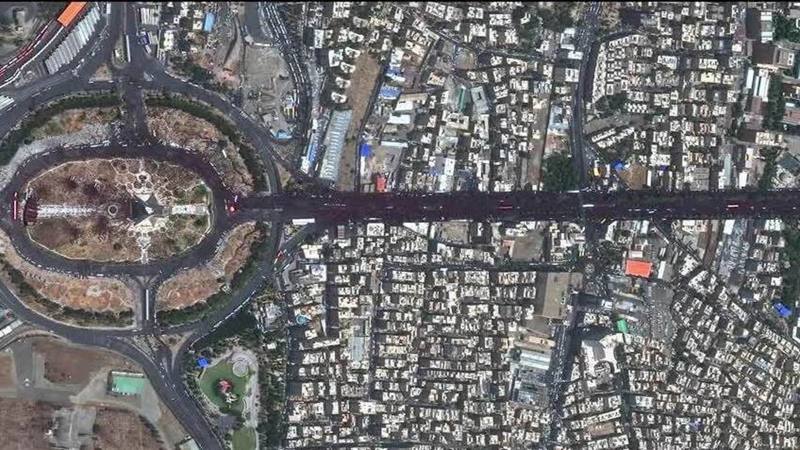 Tehran Crowds Gather for Khamenei Funeral Procession