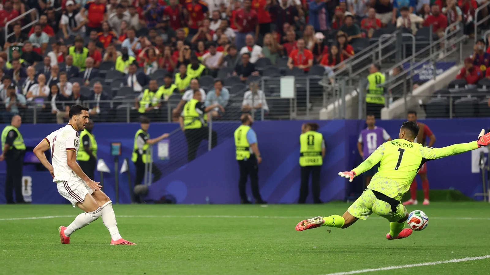 Spain Beats Portugal 1-0 in World Cup Match