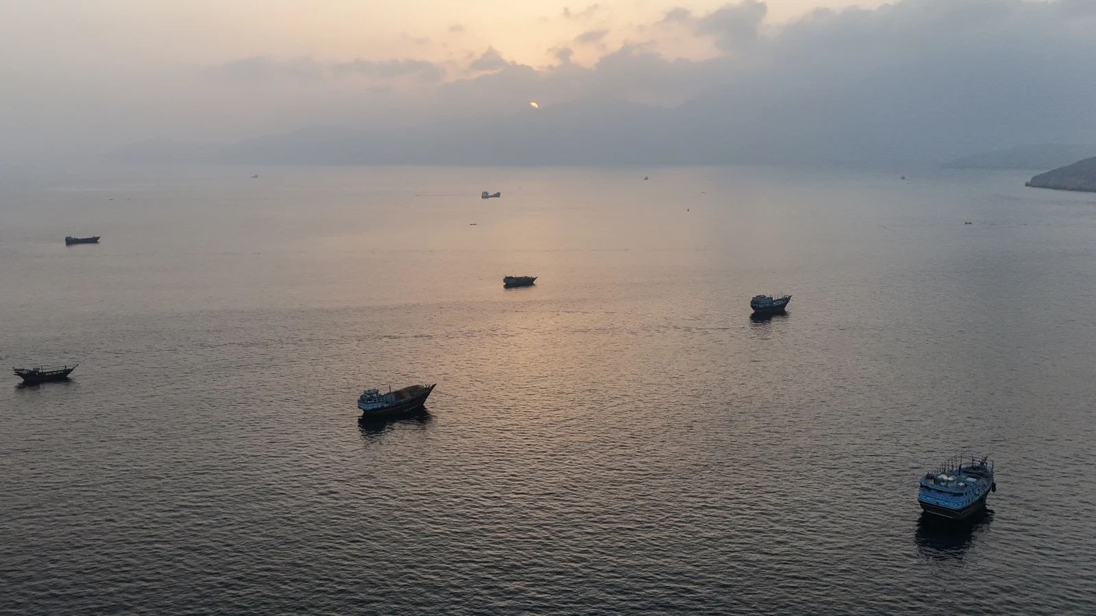 Oil tanker hit by projectile near Hormuz Strait
