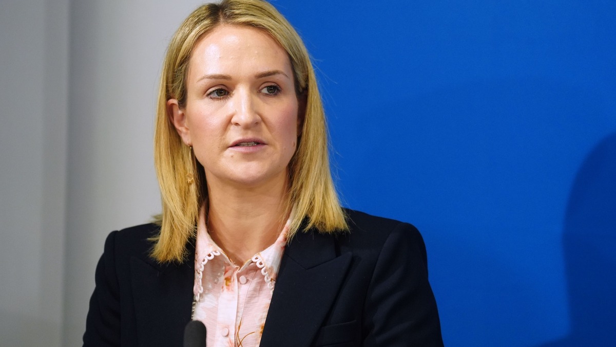 Irish Foreign Minister Visits Saudi Arabia and UAE