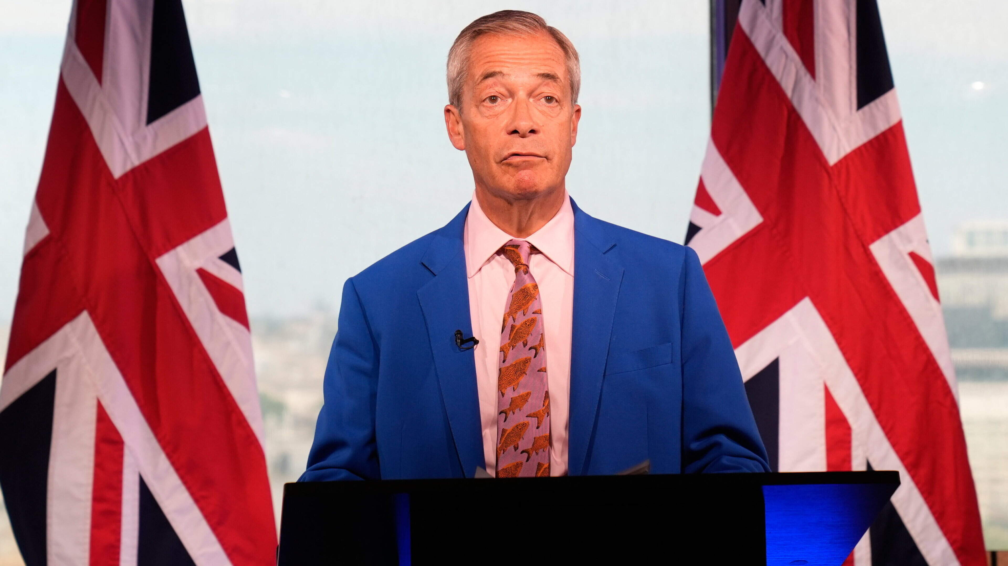 Nigel Farage Resigns as MP Amid Donations Scandal