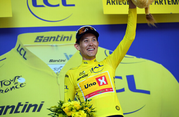 Torstein Traeen Takes Yellow Jersey in Tour de France