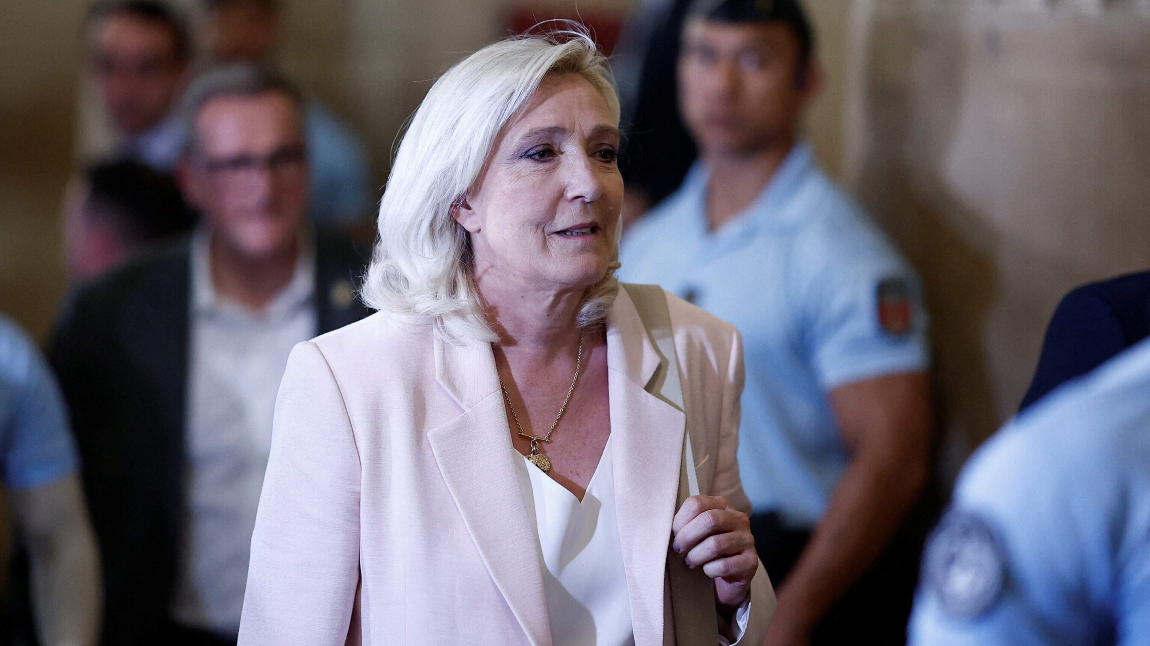 Marine Le Pen Announces 2027 Presidential Candidacy
