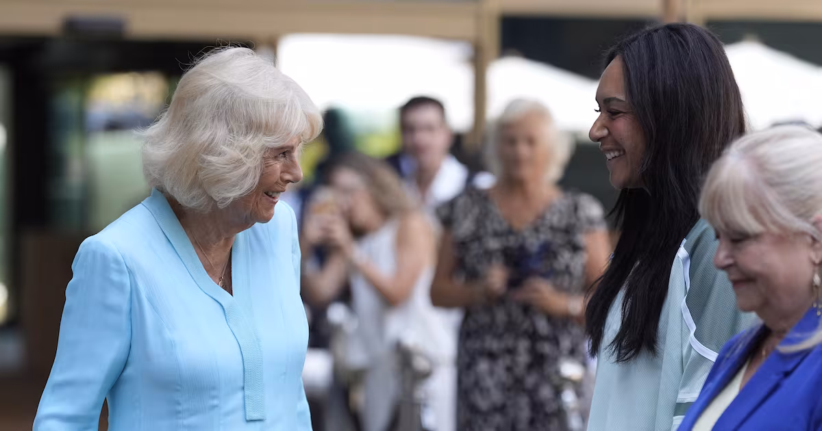 Heather Watson Meets Queen at Wimbledon