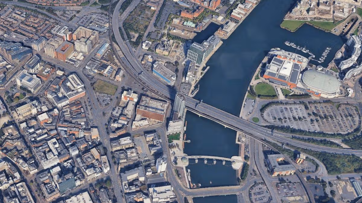 Two Injured in Belfast City Centre Explosion