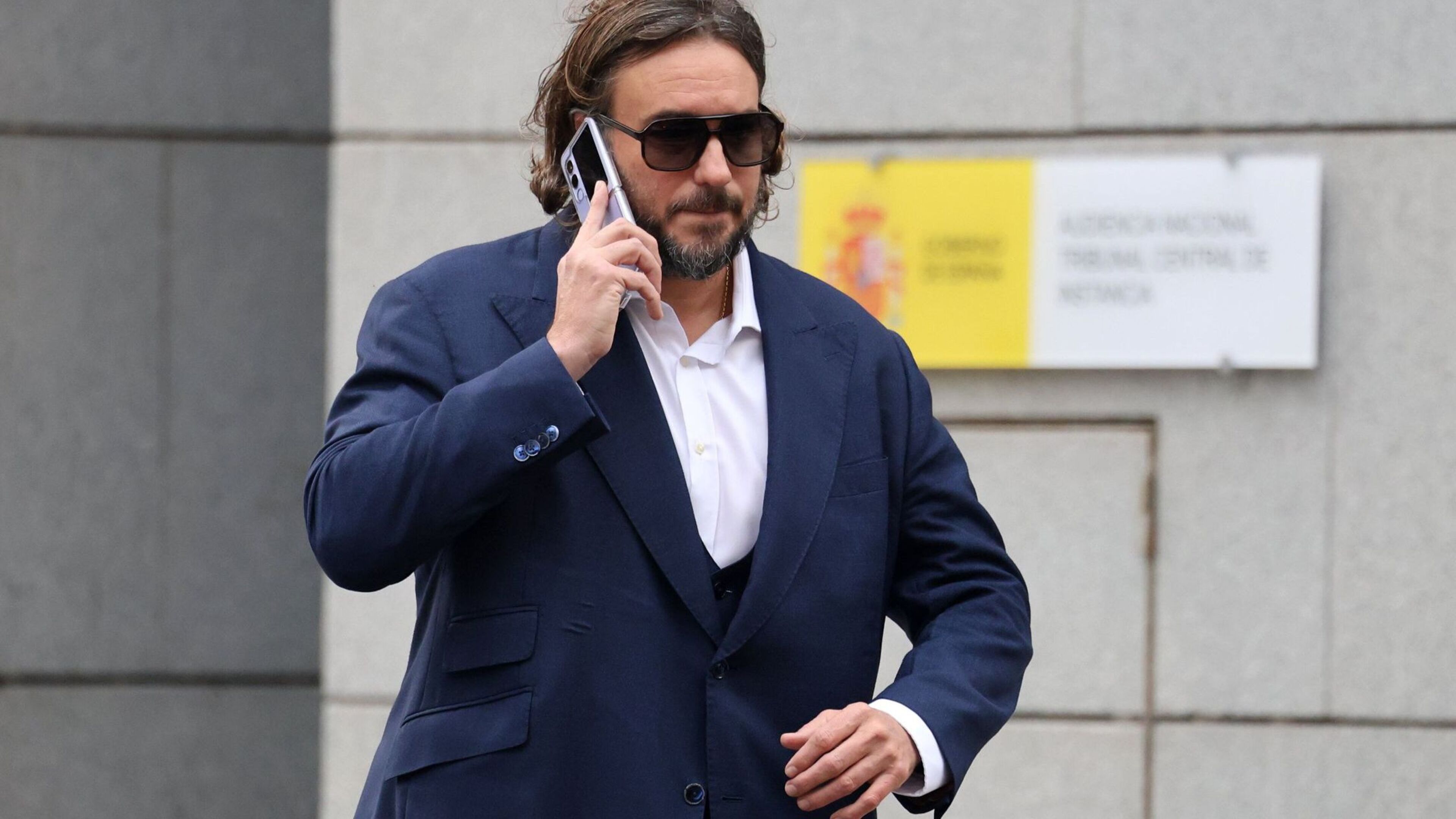Spanish Royal Resigns Amid Cocaine Investigation