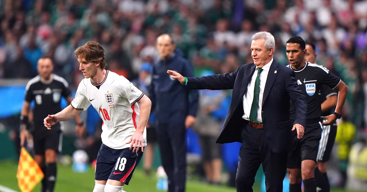 Anthony Gordon reacts to Mexico coach's remark