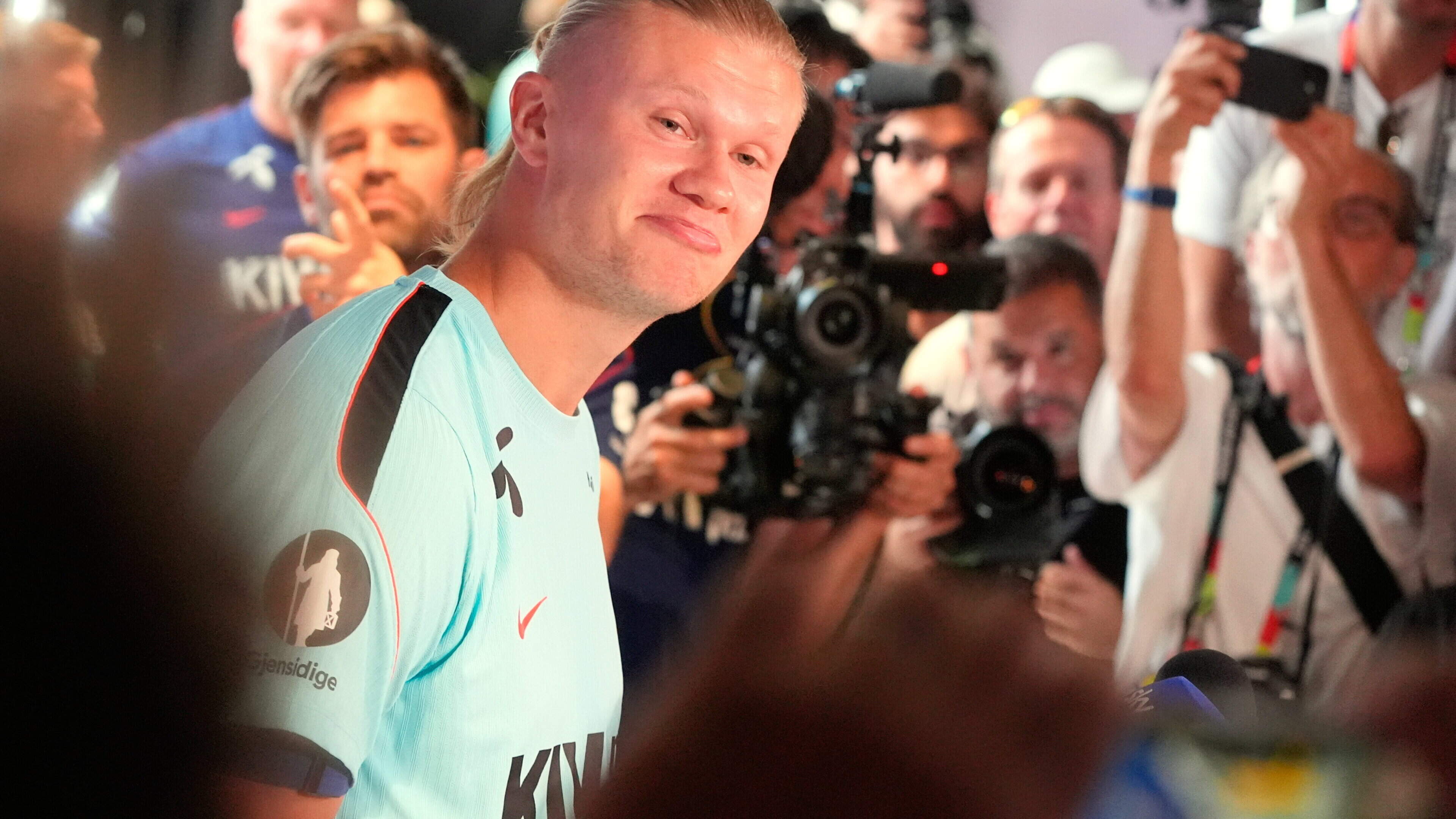 Haaland Calls for Media Pressure on England