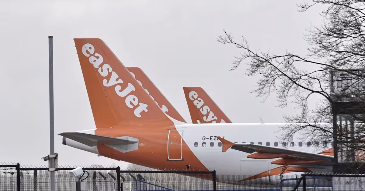 EasyJet agrees to £5.7bn takeover by Apollo