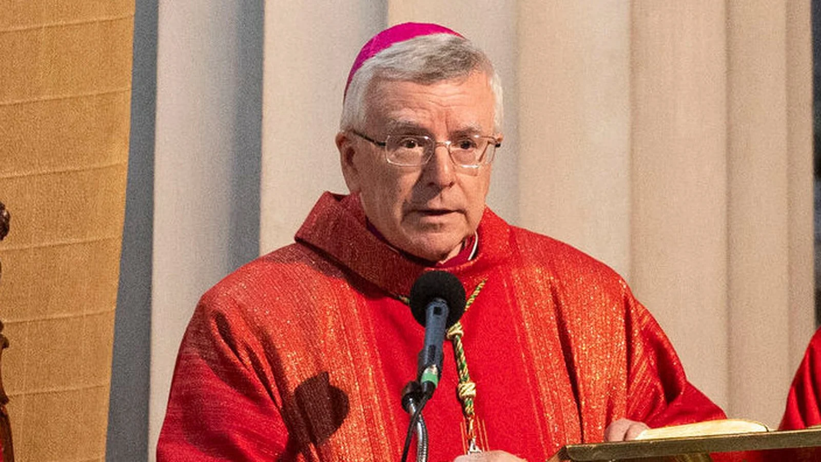 Pope accepts resignation of Nuncio to Ireland