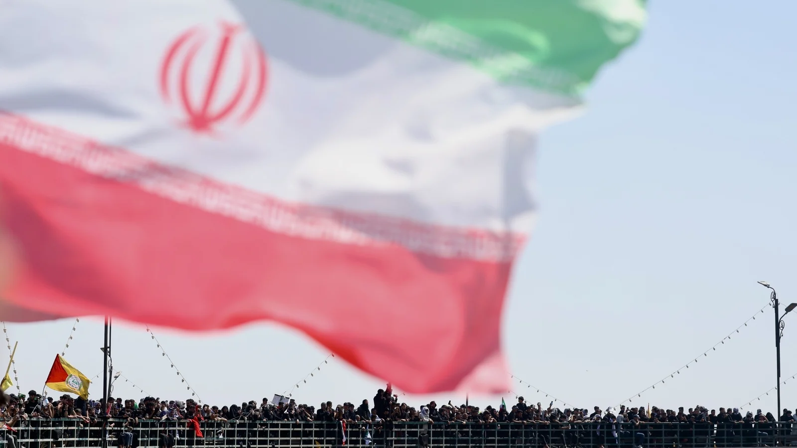 US and Iran Continue Tense Negotiations