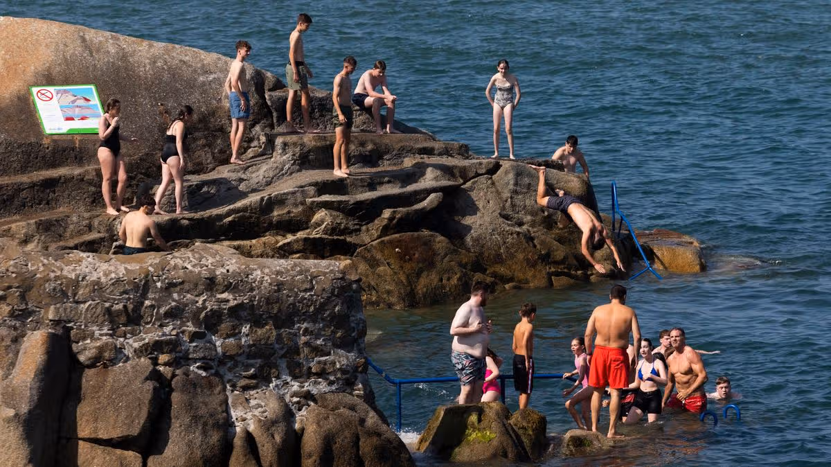 Ireland issues new high temperature warning for counties