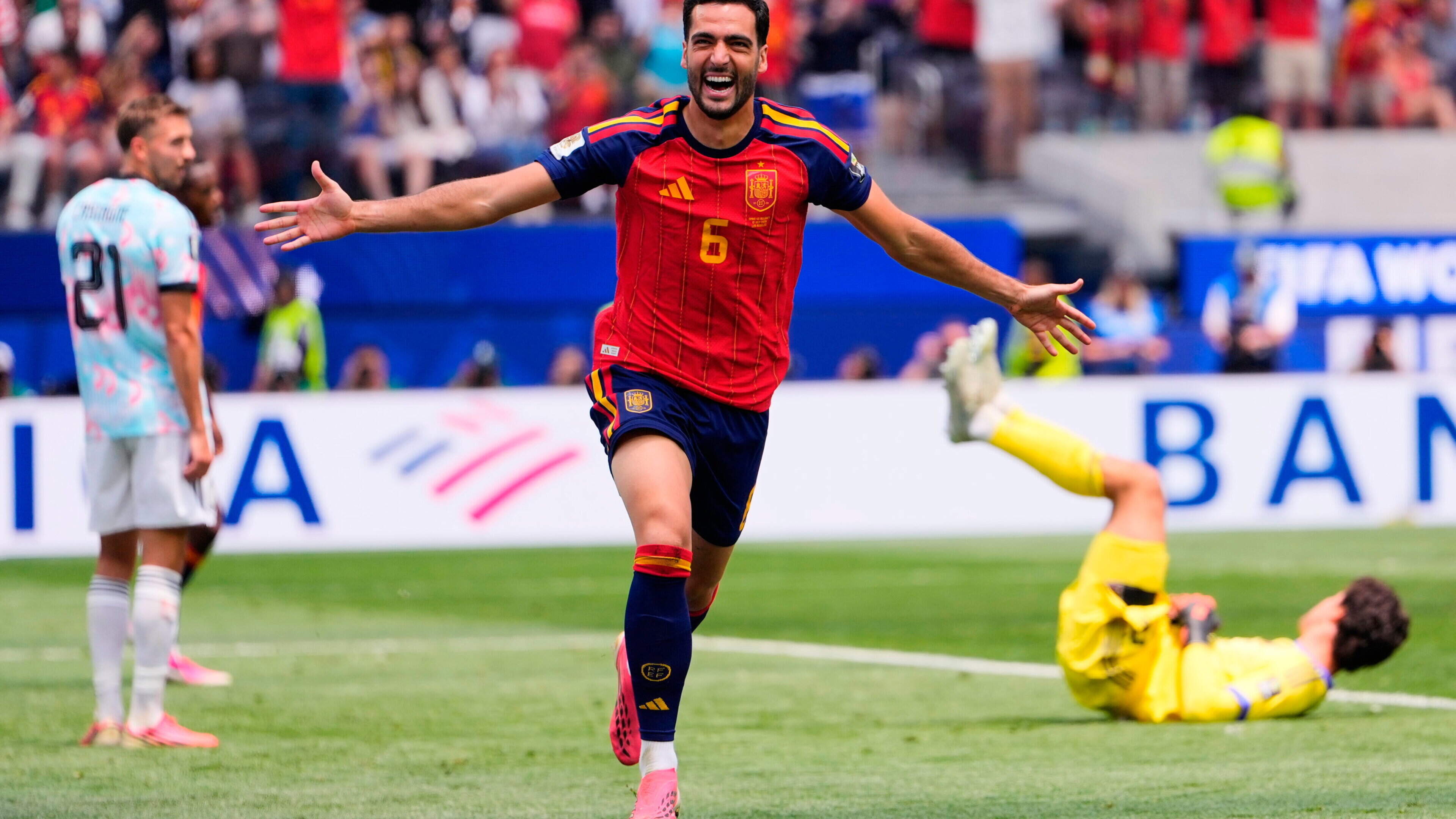 Spain's La Roja Shines in World Cup Performance