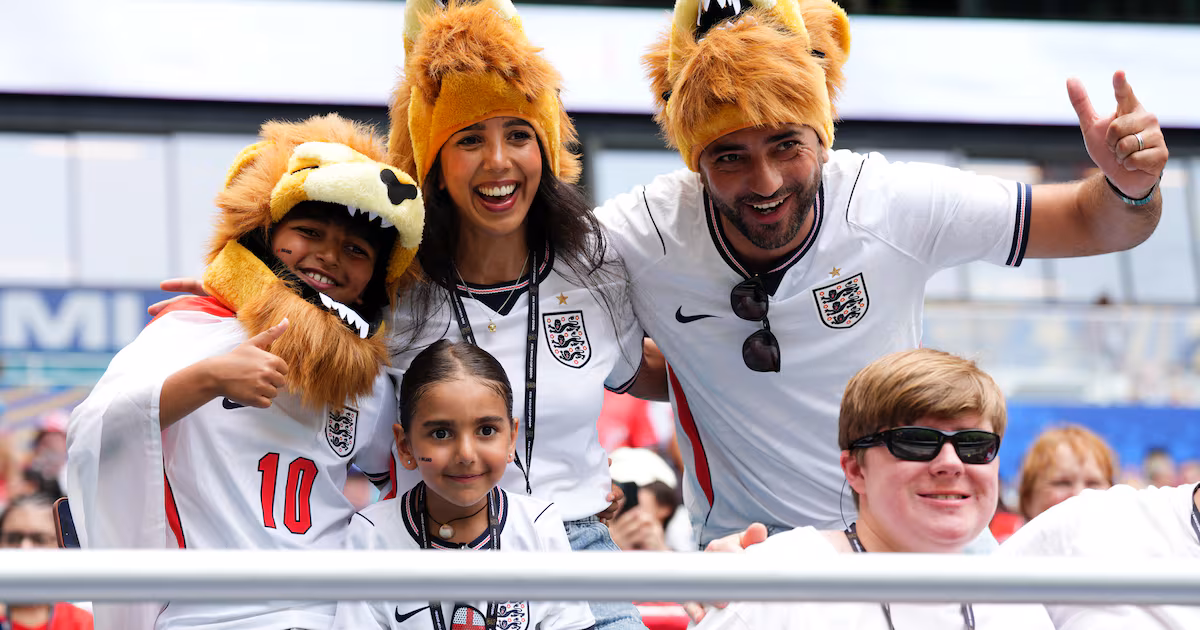 England Fans Optimistic for Tough Quarter-Final