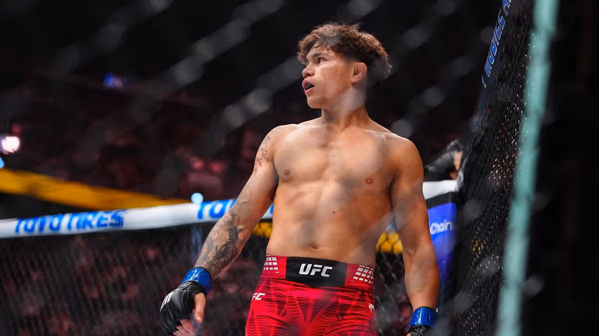 UFC 329 Fighters Earn $100,000 Bonuses