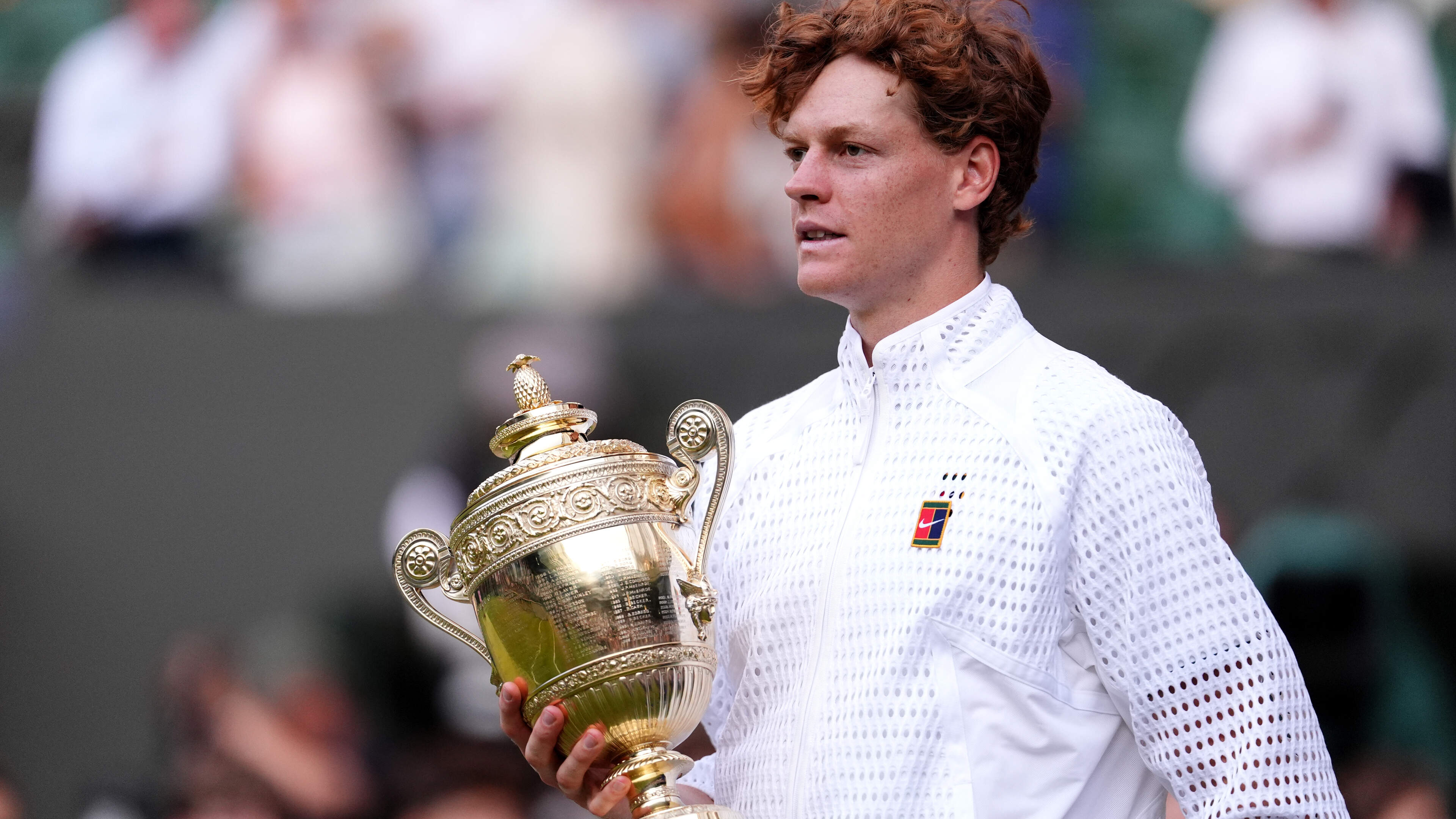 Jannik Sinner Defeats Zverev at Wimbledon