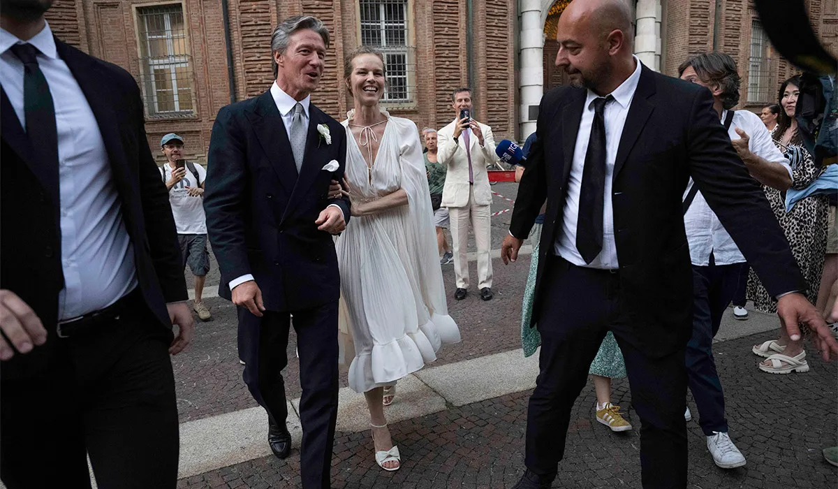 Eva Herzigová weds partner after 25 years