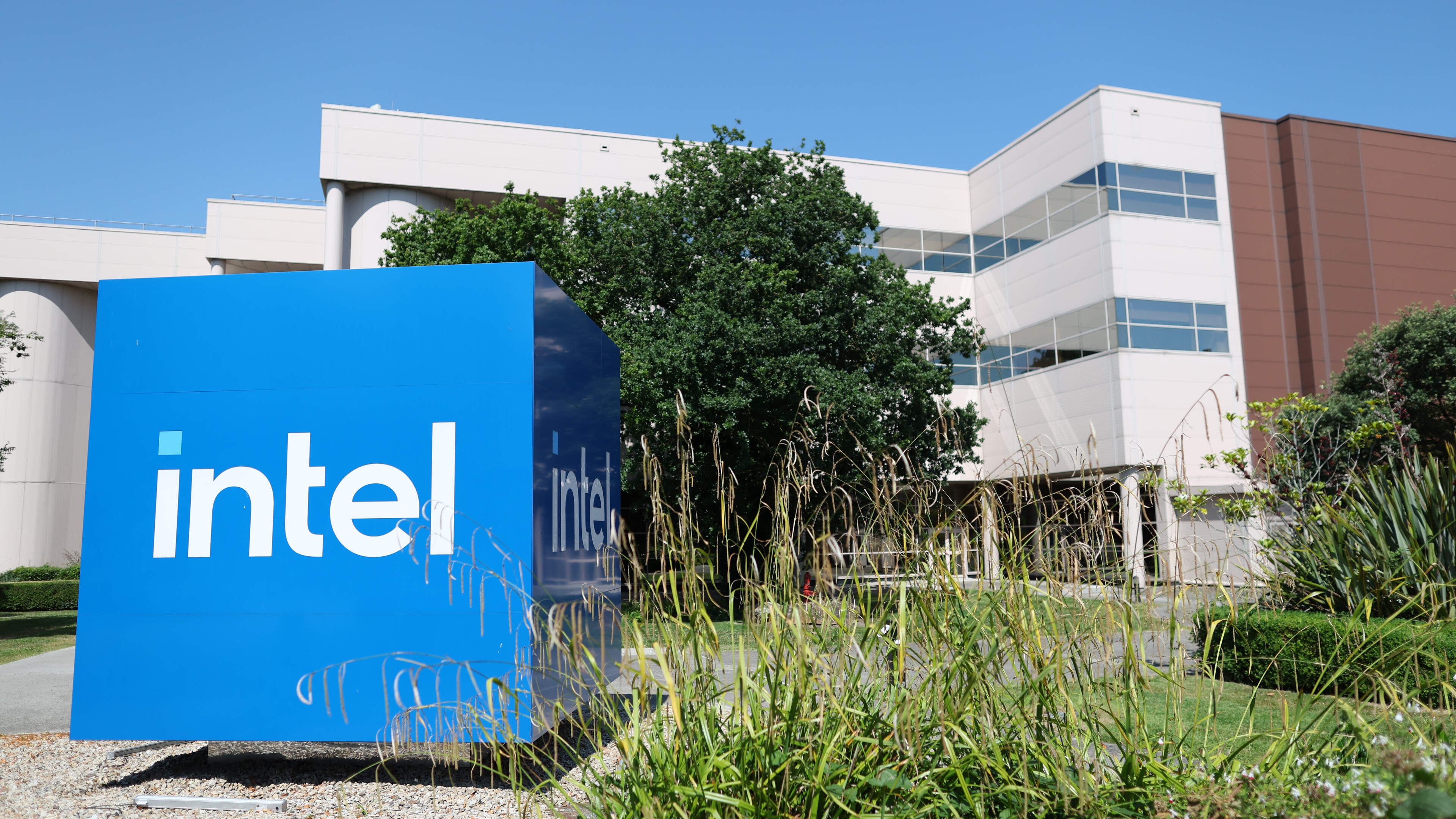 Intel invests €5bn in Leixlip campus