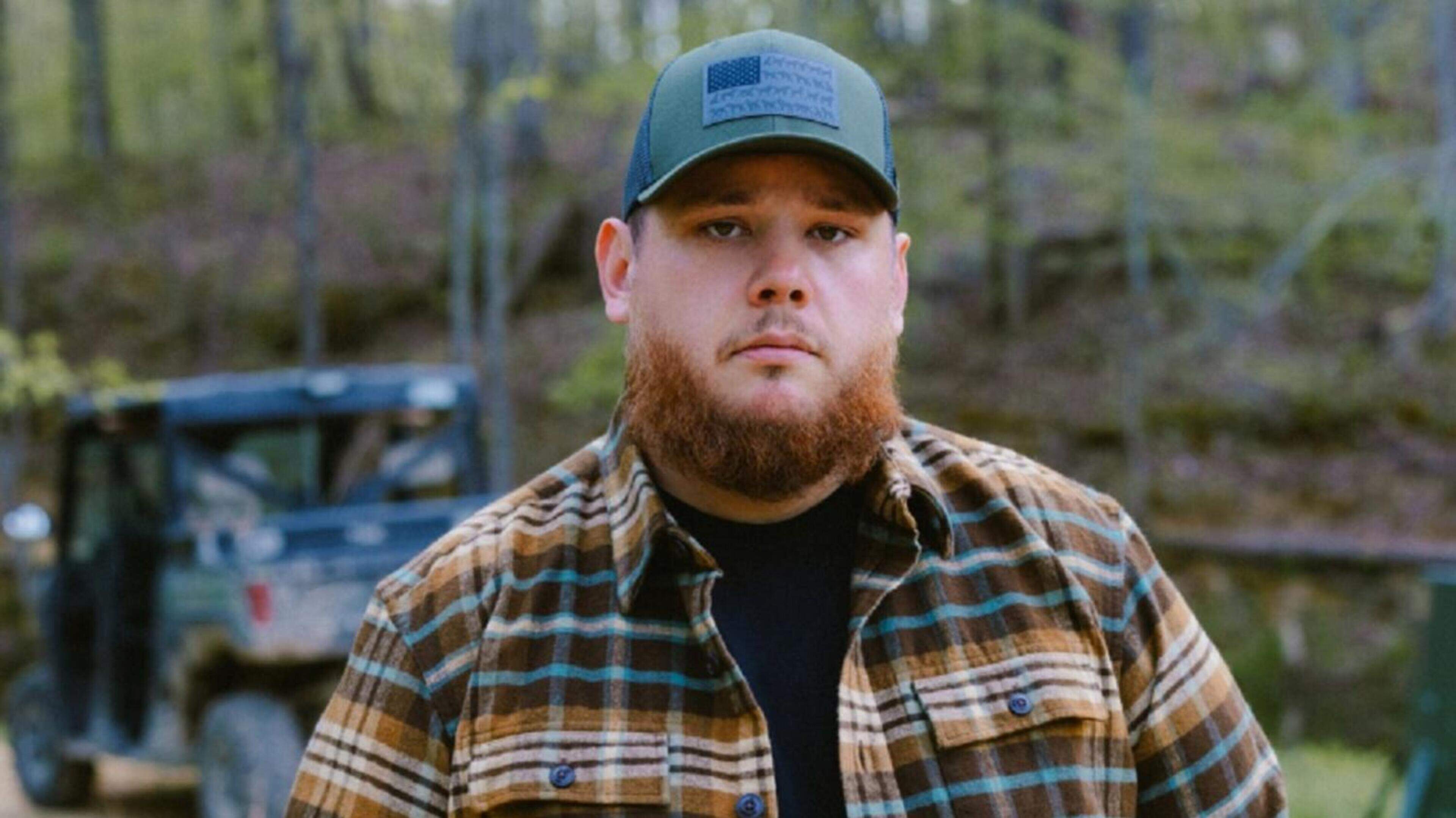 Luke Combs to Perform at Slane Castle in 2026