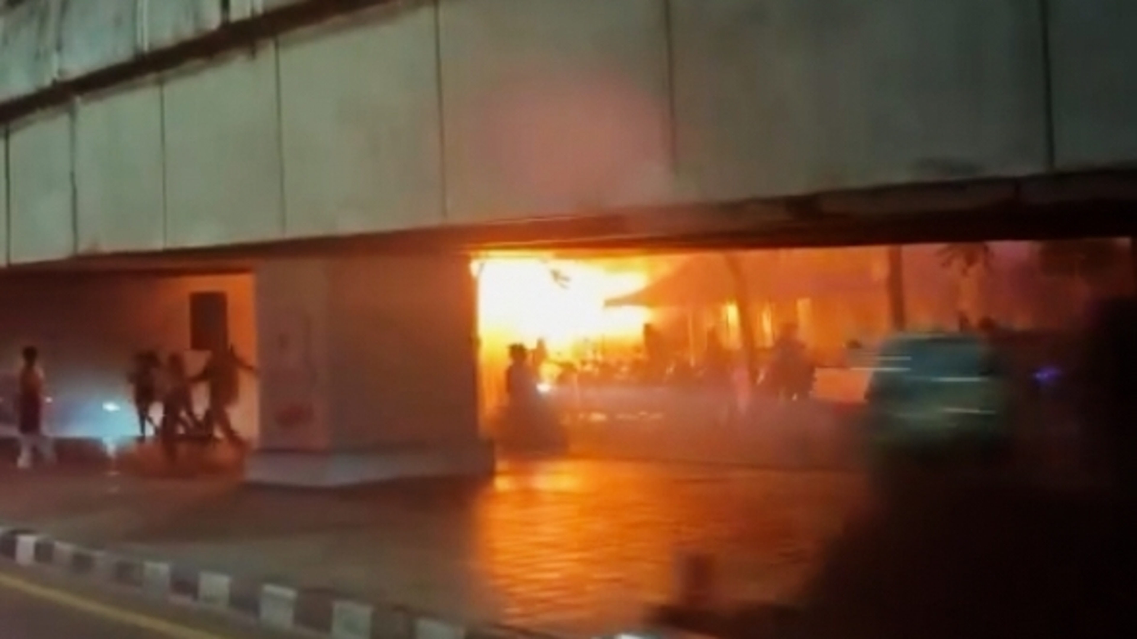 Fire in Bangkok Bar Kills 27, Injures 63