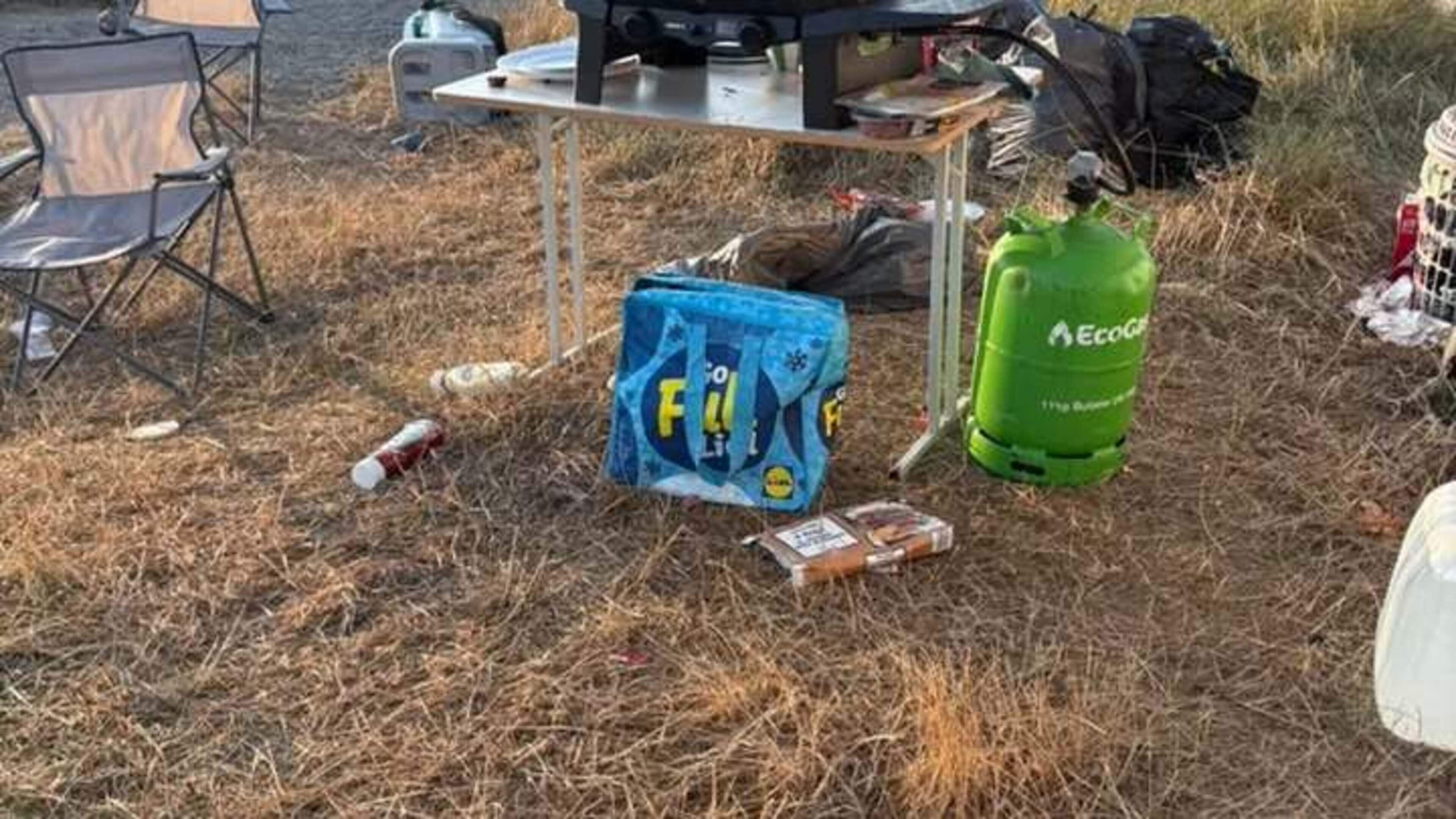 Concerns Over Illegal Camping in Mornington Dunes