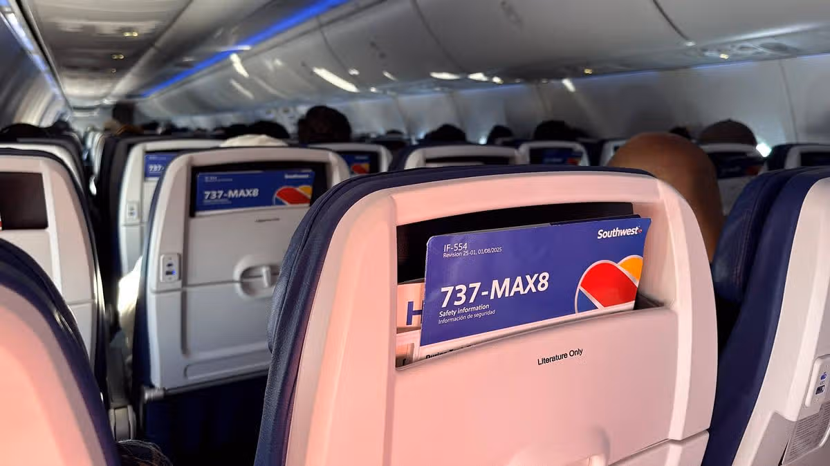 Southwest Airlines Pilot Flies with Daughter Co-Pilot