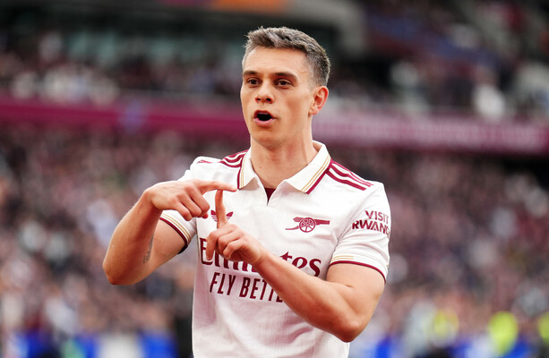 Leandro Trossard leaves Arsenal for Besiktas