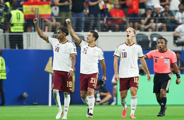 Spain Advances to World Cup Final