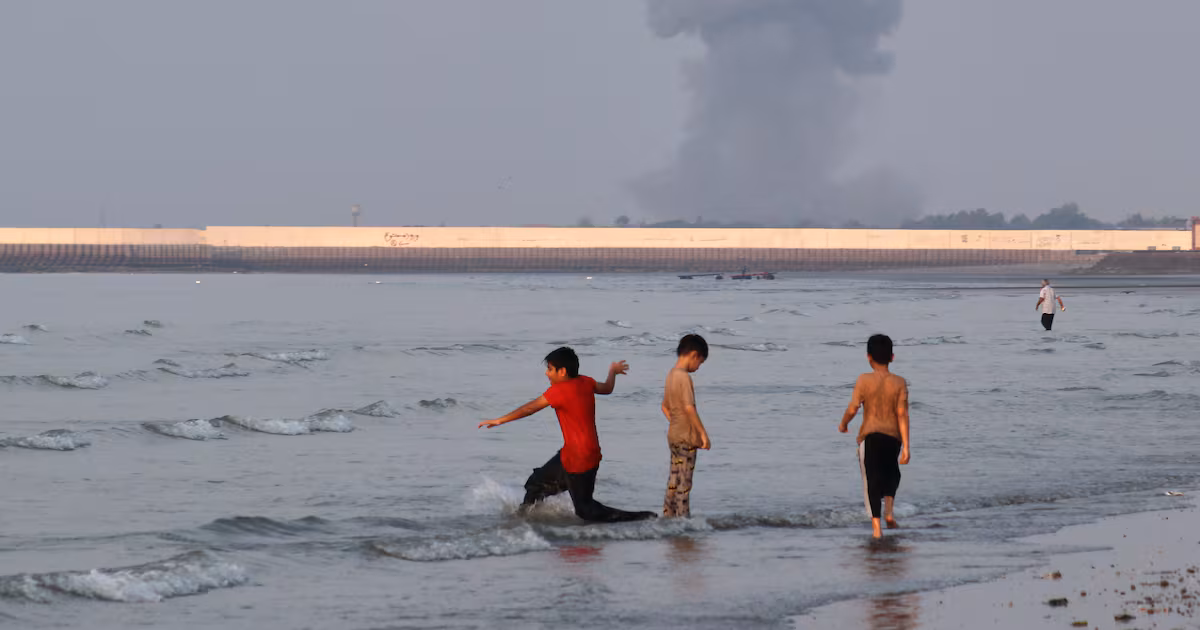US Restores Blockade in Strait of Hormuz