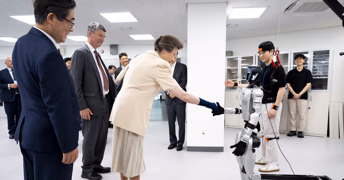 Princess Anne Meets Humanoid Robot in South Korea