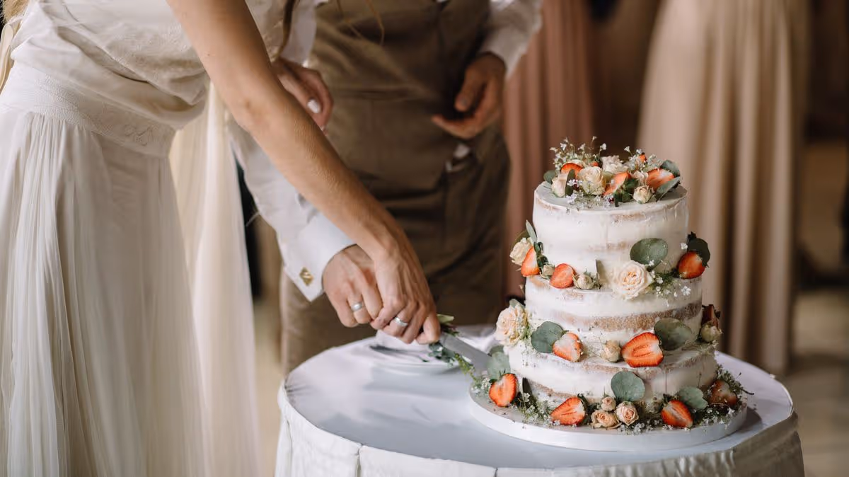 Bride Asks Guest to Remove Engagement Ring