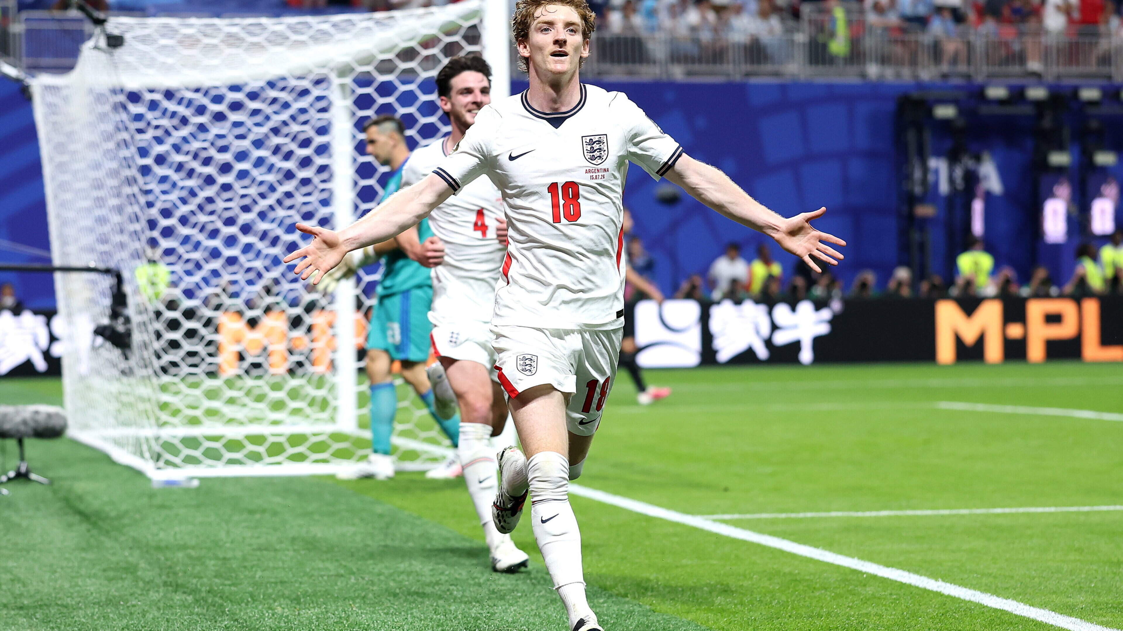 England Leads Argentina 1-0 in World Cup Semi-Final