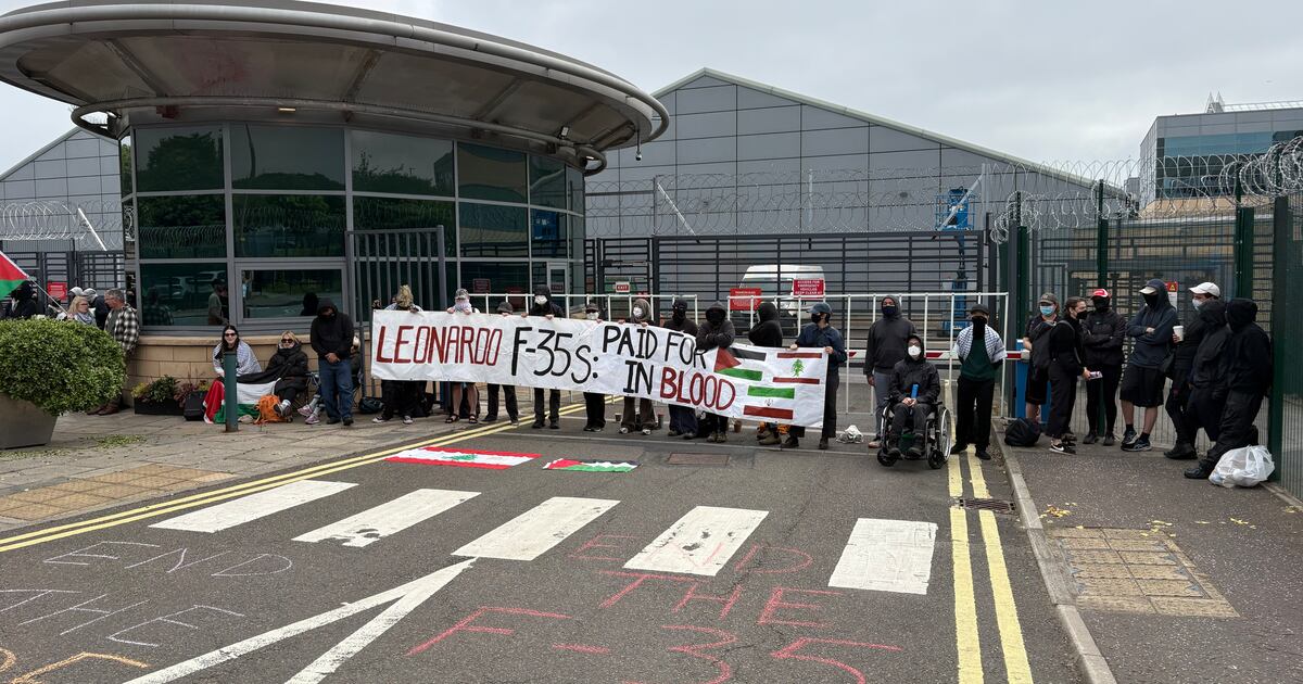 Pro-Palestinian Protesters Blockade Edinburgh Defence Factory