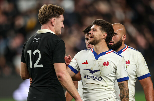 France Adopts Dual Playmaker Strategy in Rugby