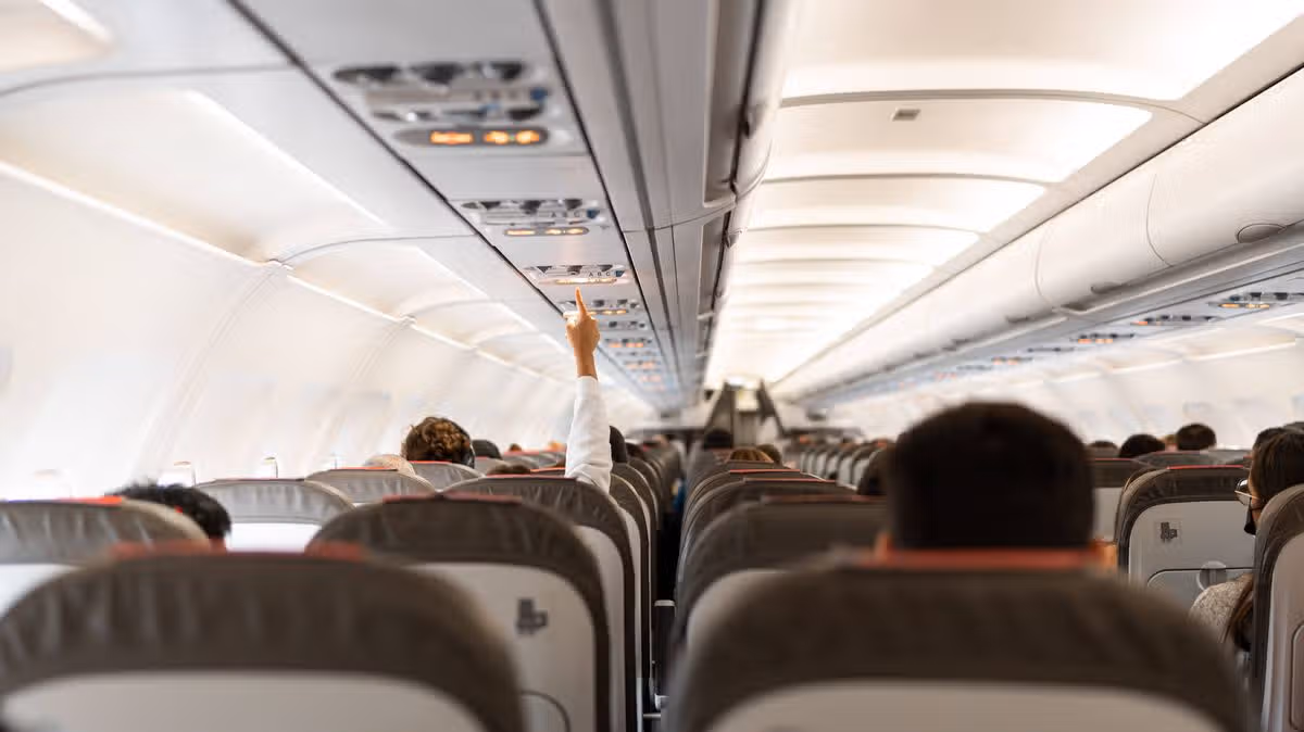 Passenger Refuses to Swap Window Seat on Flight