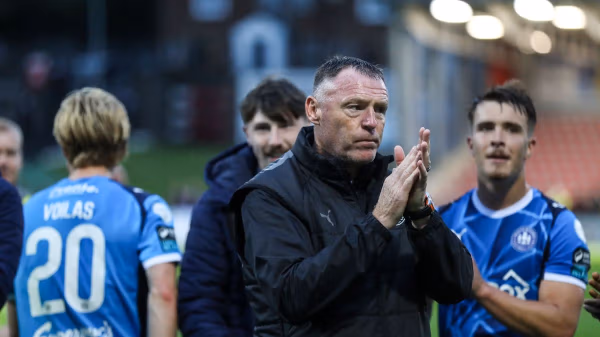 Waterford United signs defender Blair McKenzie
